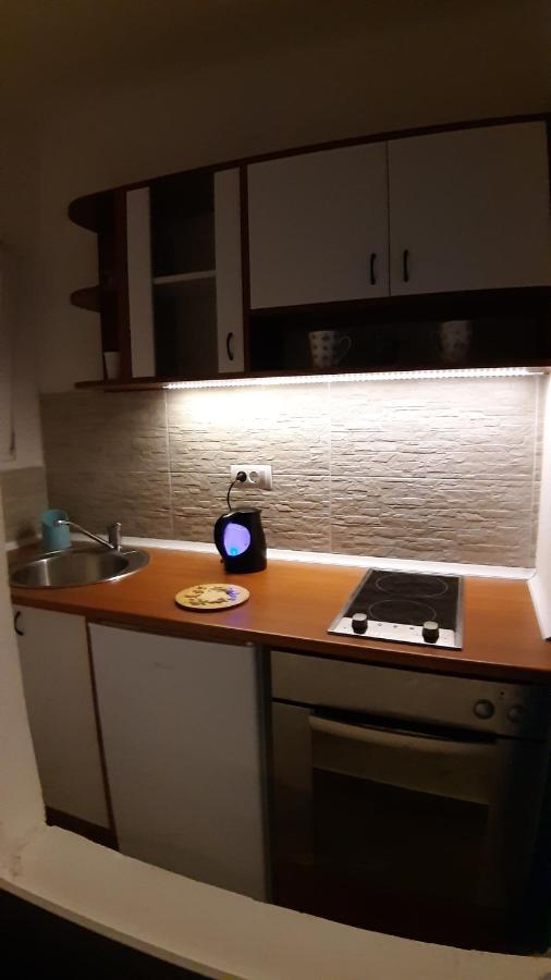 Azzurro Studio Apartment เบลเกรด ภายนอก รูปภาพ